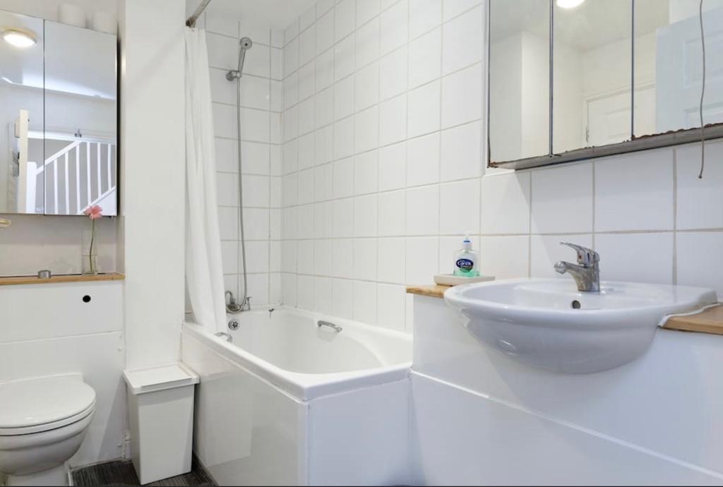 Lynbrook Grove Guesthouse 런던 외부 사진